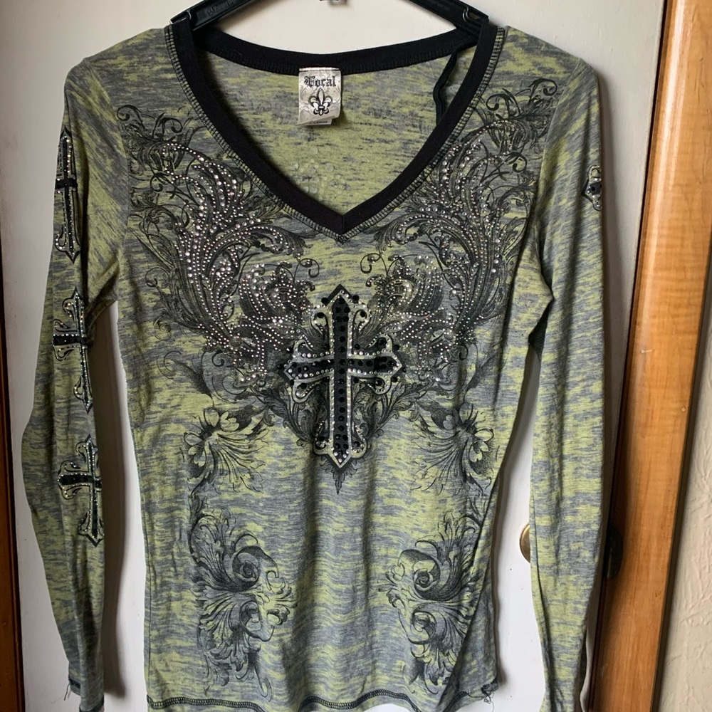 Long sleeved shirt